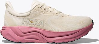 Hoka One One Womens Arahi 8 Shoe In Alabaster / Lingonberry