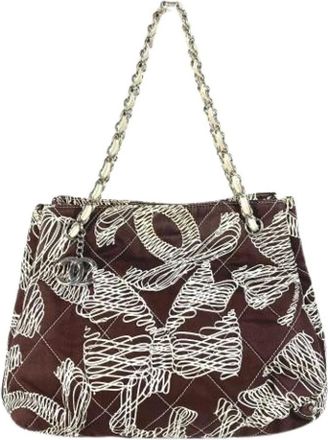 Chanel Pre-owned Shoulder Bags, female, Brown, Size: ONE SIZE Pre-owned Fabric chanel-bags