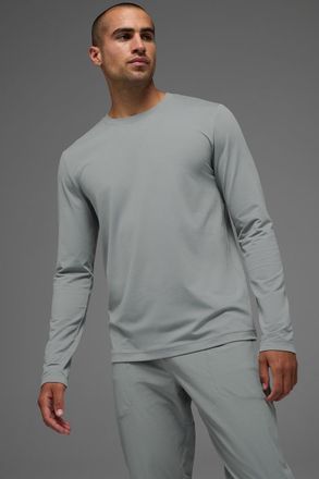 Alo | Conquer Reform Crewneck Long Sleeve Top in Lunar Grey, Size: 2XL