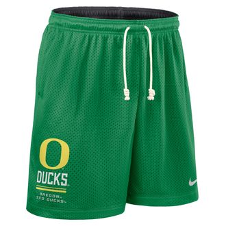 Nike Oregon Sideline Reversible Nike Mens Dri-FIT College Shorts in Green | 03BF0IMTUON-RJ3