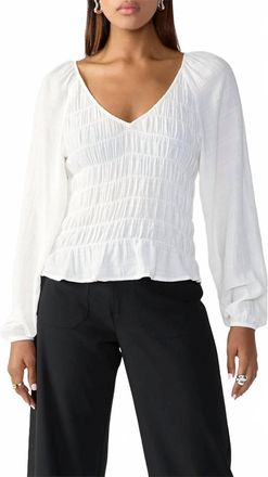 Sanctuary Still The One V-Neck Top In Milk