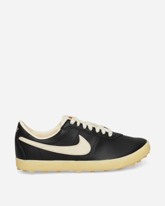 Nike Women s Astrograbber Sneakers Black / Muslin / Sail