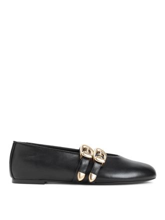 Stuart Weitzman Maven Ballerina