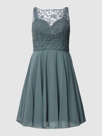 Laona Minikleid mit floralem Spitzenbesatz in Gruen, Gr&ouml;&szlig;e 32