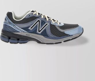 New Balance 860 low-top sneakers