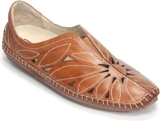 Pikolinos Womens Jerez Loafer In Brandy