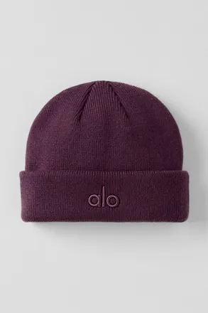 Alo | Notable Beanie Hat in Rich Bordeaux