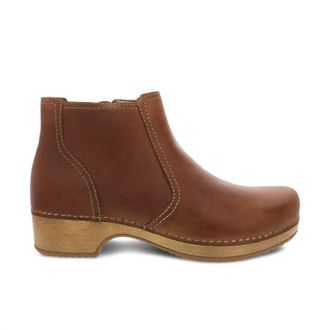 Dansko Womens Barbara Oiled Pull Up Bootie In Tan