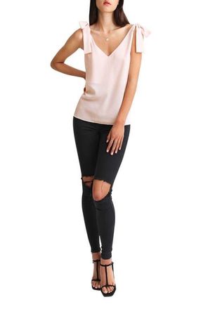 Belle & Bloom Feel For You V-Neck Top in Blush at Nordstrom, Size X-Small Au