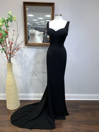 Saboroma Sweetheart Neck Evening Gown With Slit In Black