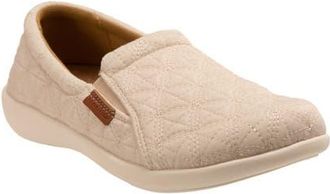 Revitalign Siesta Serenity Slip-On Sneaker in Sand Shell at Nordstrom, Size 7.5