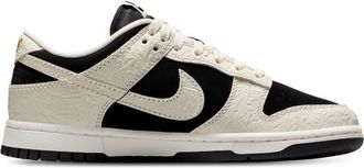 Nike Womens Dunk Low - Basketball Shoes White/Black Size 06.0