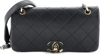 Chanel Twist Chain Enamel CC Flap Bag Quilted Lambskin Medium shoulder bag - Zwart