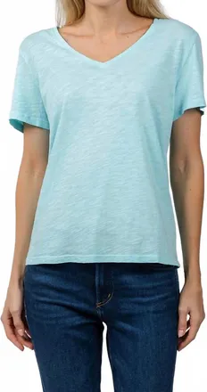 Elliott Lauren Short Sleeve V-Neck Tee In Island