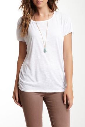 Go Couture Scoop Neck T-Shirt in White at Nordstrom Rack, Size X-Large