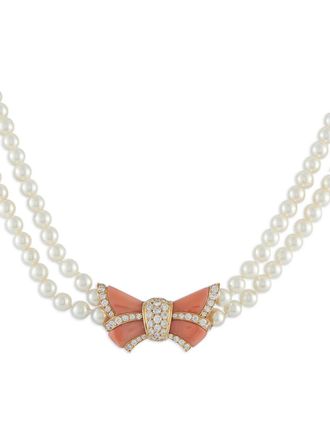 Van Cleef & Arpels diamond coral and pearl bow-pendant necklace - women - 18kt Yellow Gold/Diamond/Coral - One Size