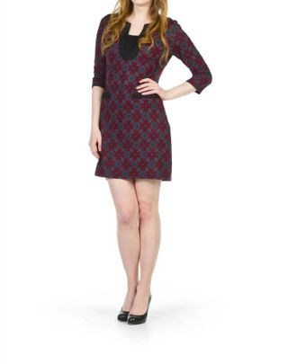 Papillon Multi Daisy Print 3/4 Sleeve Mock-V Dress In Burgundy