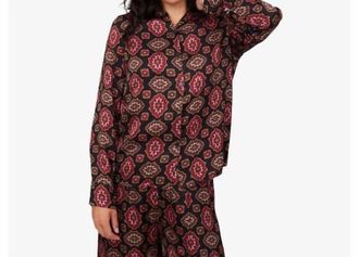 M Made in Italy Printed V-Neck Button Down Shirt In Wine Tile