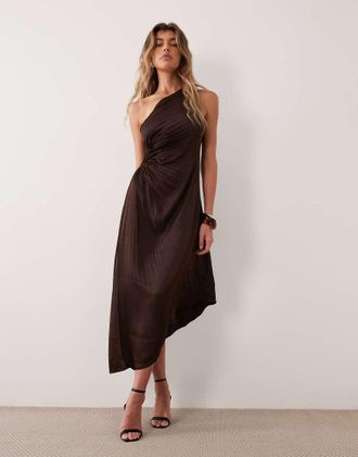 Vero Moda vestito monospalla con piega accentuata maxi marrone cioccolato