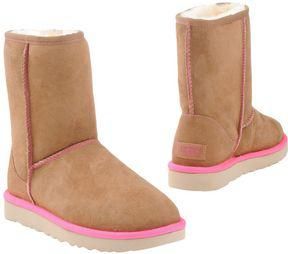 UGG CALZADO - Botines de ca&ntilde;a alta en YOOX.COM