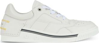 Fendi Fender Sneakers - Heren - Schoenen - Wit - Maat: 43 1/2 EU Leer
