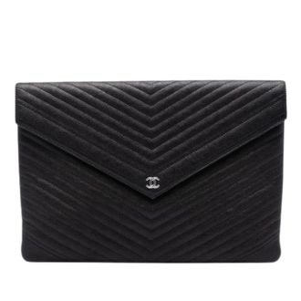 Chanel Pre-owned Clutches, female, Black, Size: ONE SIZE Pre-owned Quilted Caviar Leather Clutch
