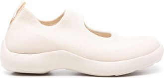 Tabi Footwear asymmetric-toe sneakers - women - TENCEL/Polyurethane/Fabric/Polyethylene vinyl acetate (PEVA) - 41 - Neutrals