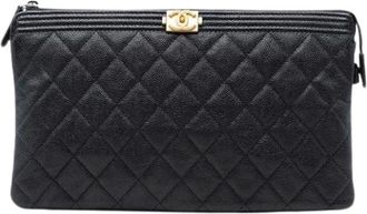 Chanel Pre-owned Clutches, female, Black, Size: ONE SIZE Pre-owned Quilted Caviar Leather Clutch