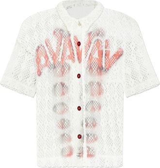 Avavav Hij had een Salvatore shirt met korte mouwen