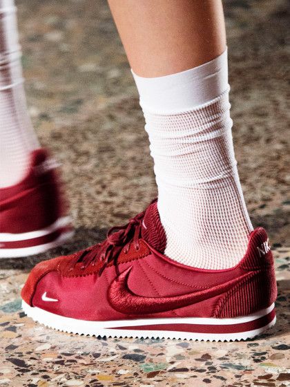 Las 5 zapatillas de moda que no puedes perderte