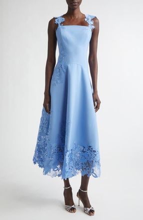 Oscar De La Renta Porcelain Flower Guipure Lace & Wool Blend Stretch Crepe Dress in Hydrangea at Nordstrom, Size 6