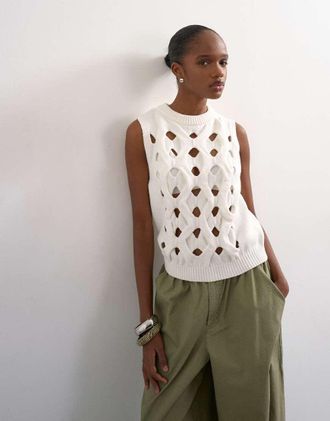 Topshop Top senza maniche color avorio in maglia 3D-Bianco