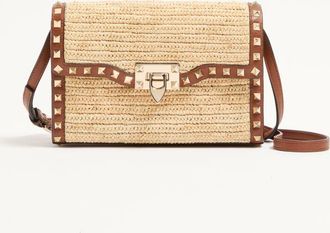 Valentino Garavani Valentino Garavani Rockstud small shoulder bag in raffia Wo