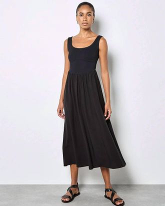Apricot Corset Midi Dress In Black