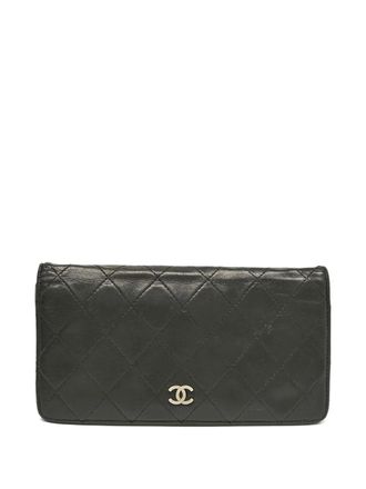 Chanel quilted leather wallet - women - Leather - One Size - Black