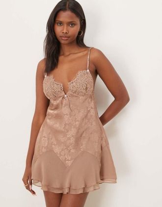For Love & Lemons Holly - Vestito sottoveste in pizzo color cioccolato-Marrone