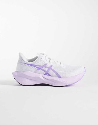 Asics Novablast 6 sneakers da corsa bianche e lilla-Bianco