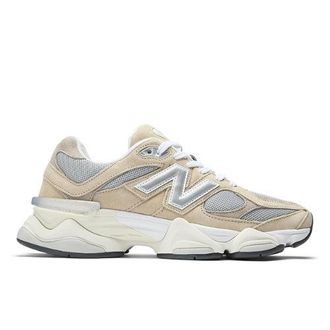 New Balance Unisex 9060 en Beige/Gris/Marr&oacute;n, Gamuza/Malla, Talla 41.5