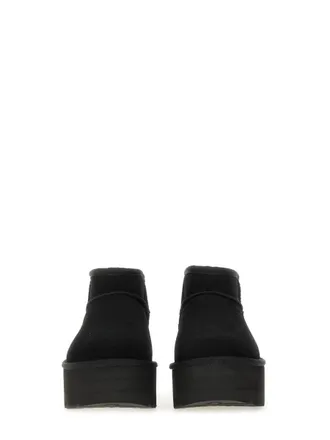UGG Boots - Black