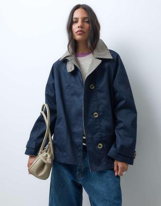 Asos trench con dettaglio mantella e fodera a quadri navy-blu navy