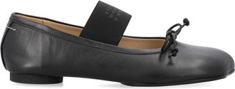 Maison Margiela Schoenen, Dames, Zwart, 39 EU, Zwarte Gesloten Balletflats met Strik
