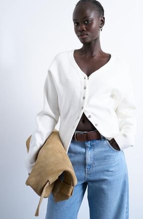 Topshop V-Neck Fitted Waist Cardigan in Ivory at Nordstrom, Size Small