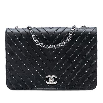 Chanel Tweedehands Chevron Lamsleer Stud Wars Flap