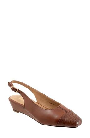 Trotters Dea Slingback Cap Toe Wedge Pump in Cognac Croco at Nordstrom, Size 10.5