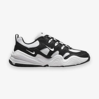 Nike Mens Tech Hera Sneaker In White Black