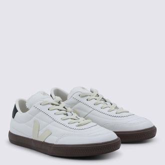 Veja Leather Low-Top Sneaker - White