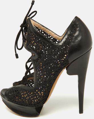 Nicholas Kirkwood Black Lace And Leather Cut Out Platform Lace Up Pumps