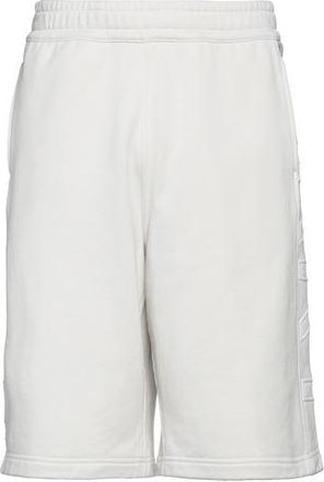 Burberry PARTES DE ABAJO - Pantalones cortos y bermudas en YOOX.COM