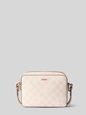Joop Handtasche mit Label-Applikation Modell cloe in Offwhite, Gr&ouml;&szlig;e 1