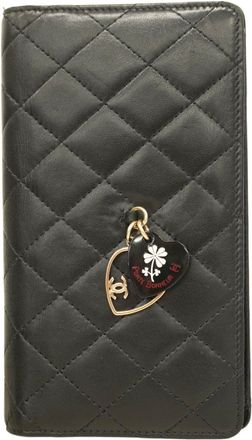 Chanel Black Leather Long Wallet (Bi-Fold) (Pre-Owned)